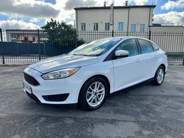 Ford Focus - фото 1