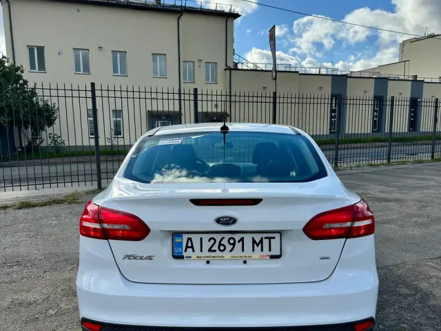 Ford Focus - фото 4