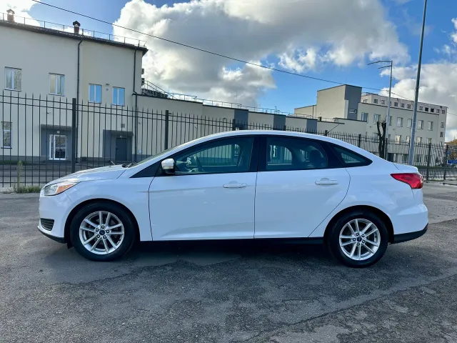 Ford Focus - фото 2