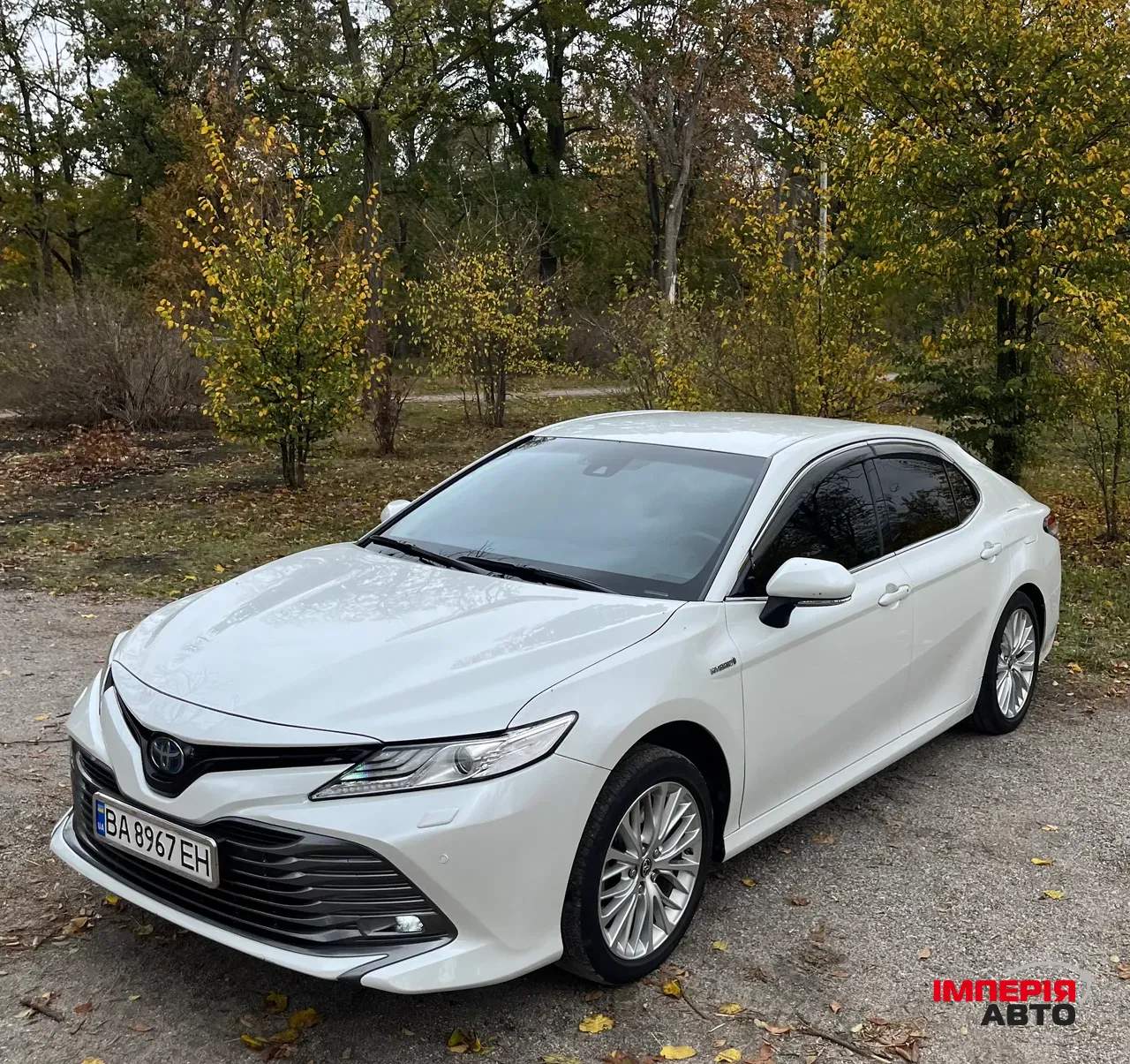Toyota Camry - фото 4