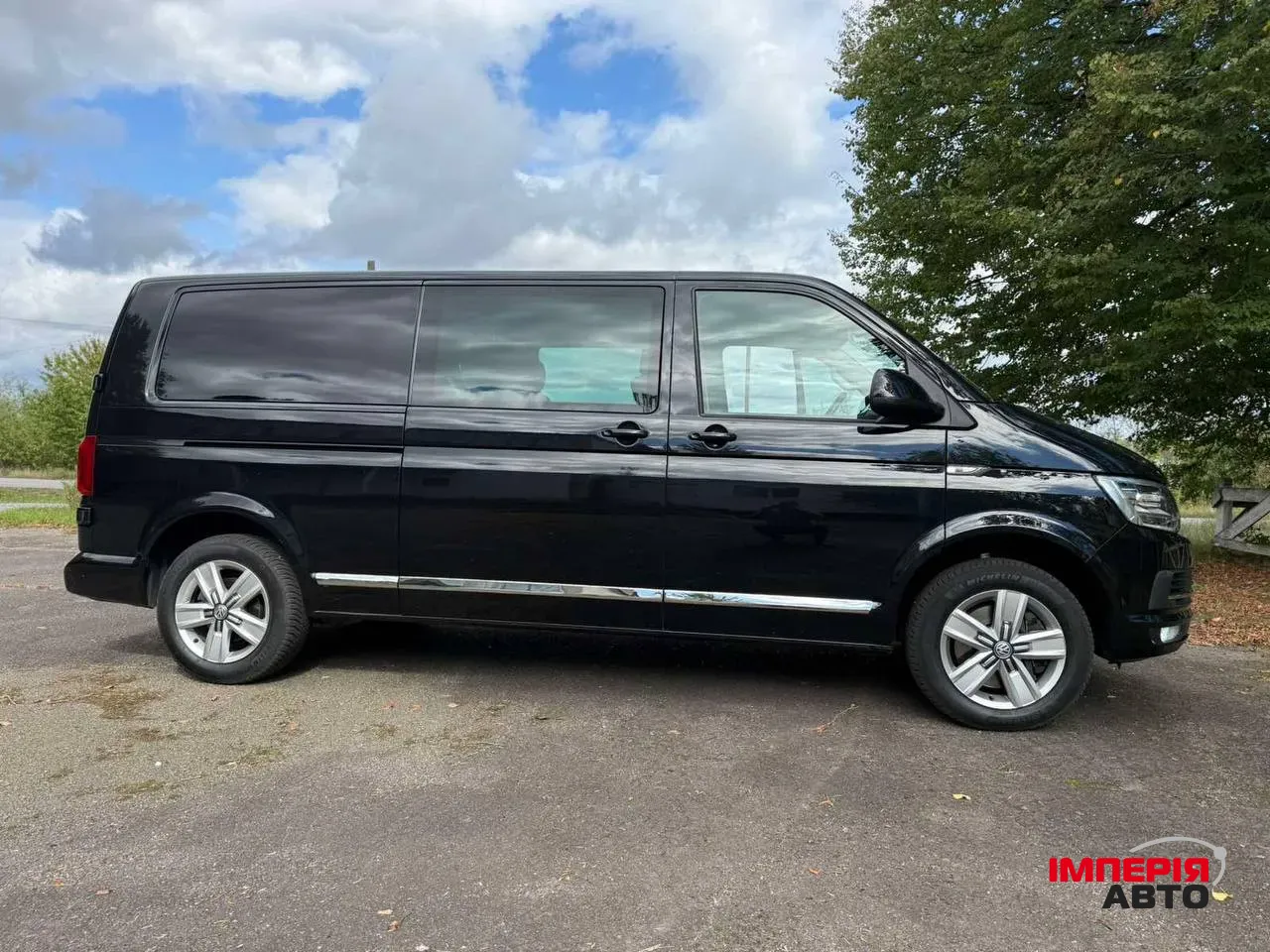 Volkswagen Transporter - фото 7