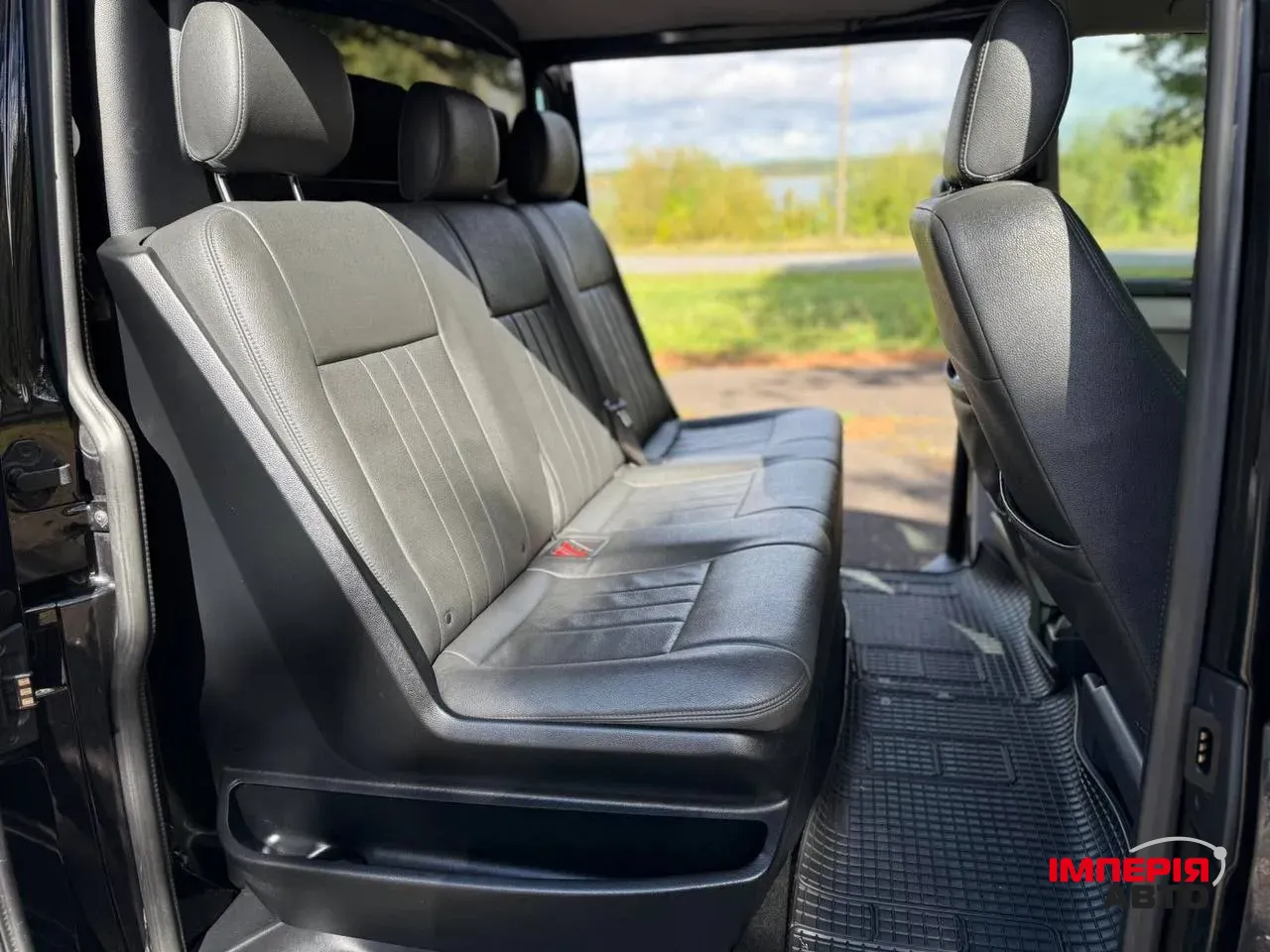 Volkswagen Transporter - фото 14