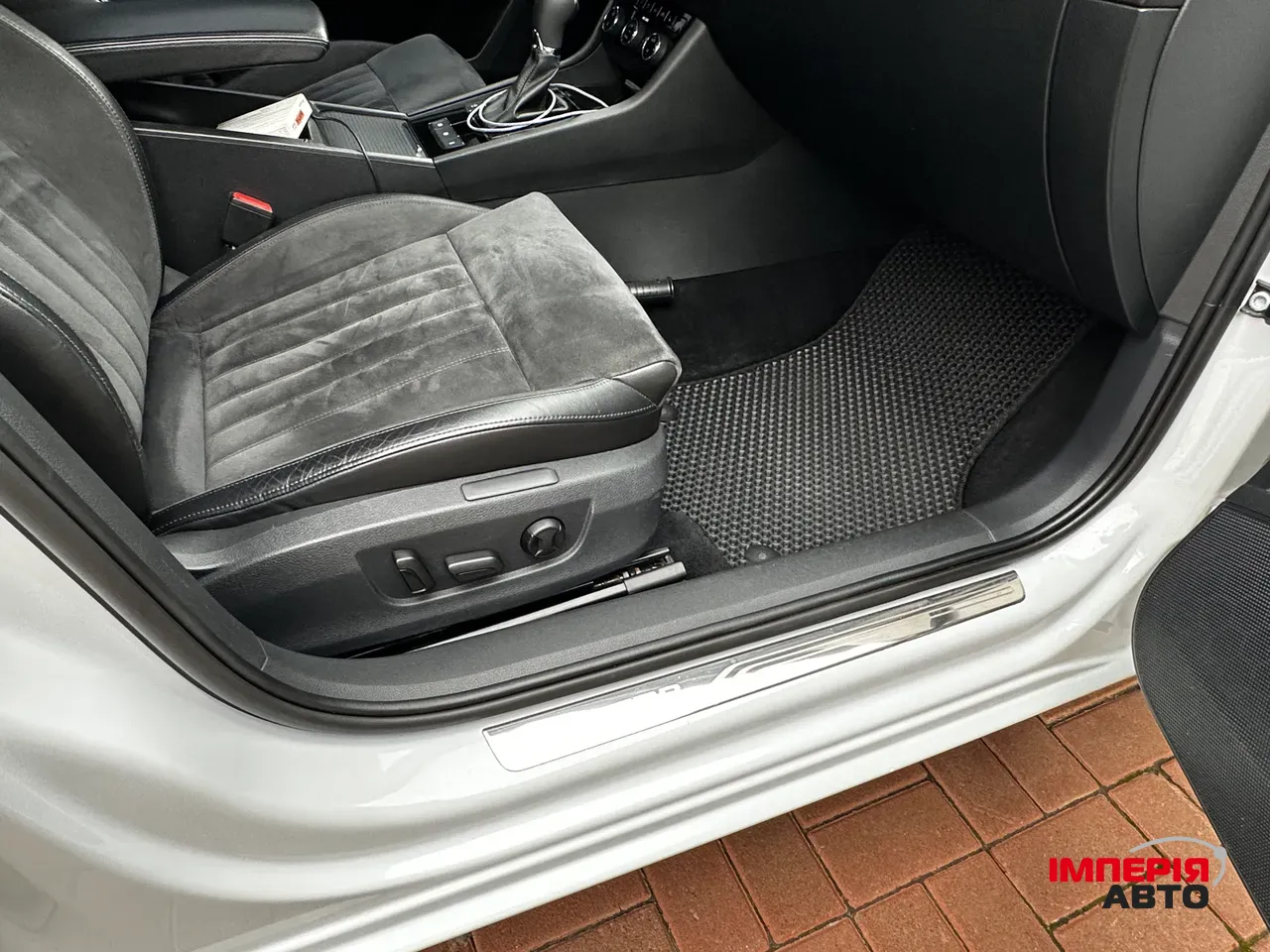 Skoda Superb - фото 11