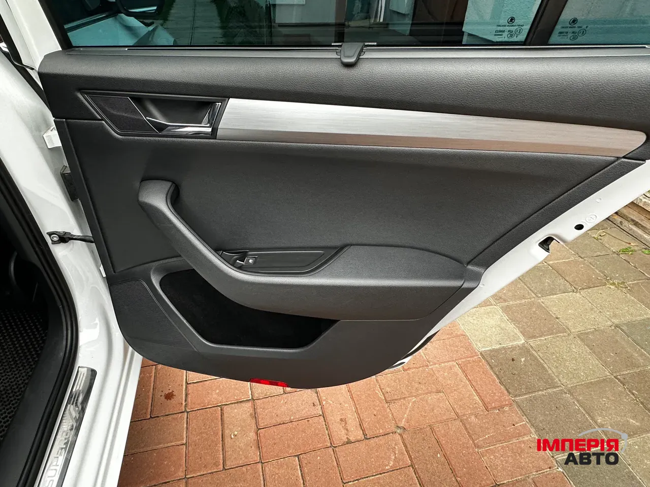 Skoda Superb - фото 13