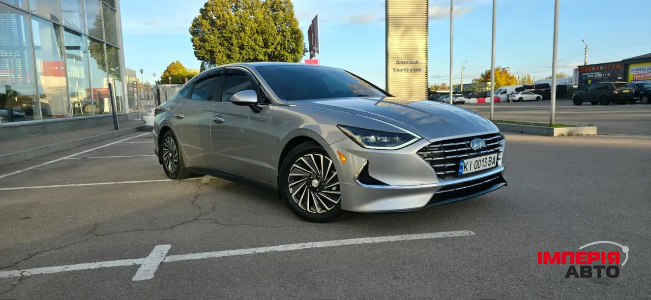 Hyundai Sonata - фото 1