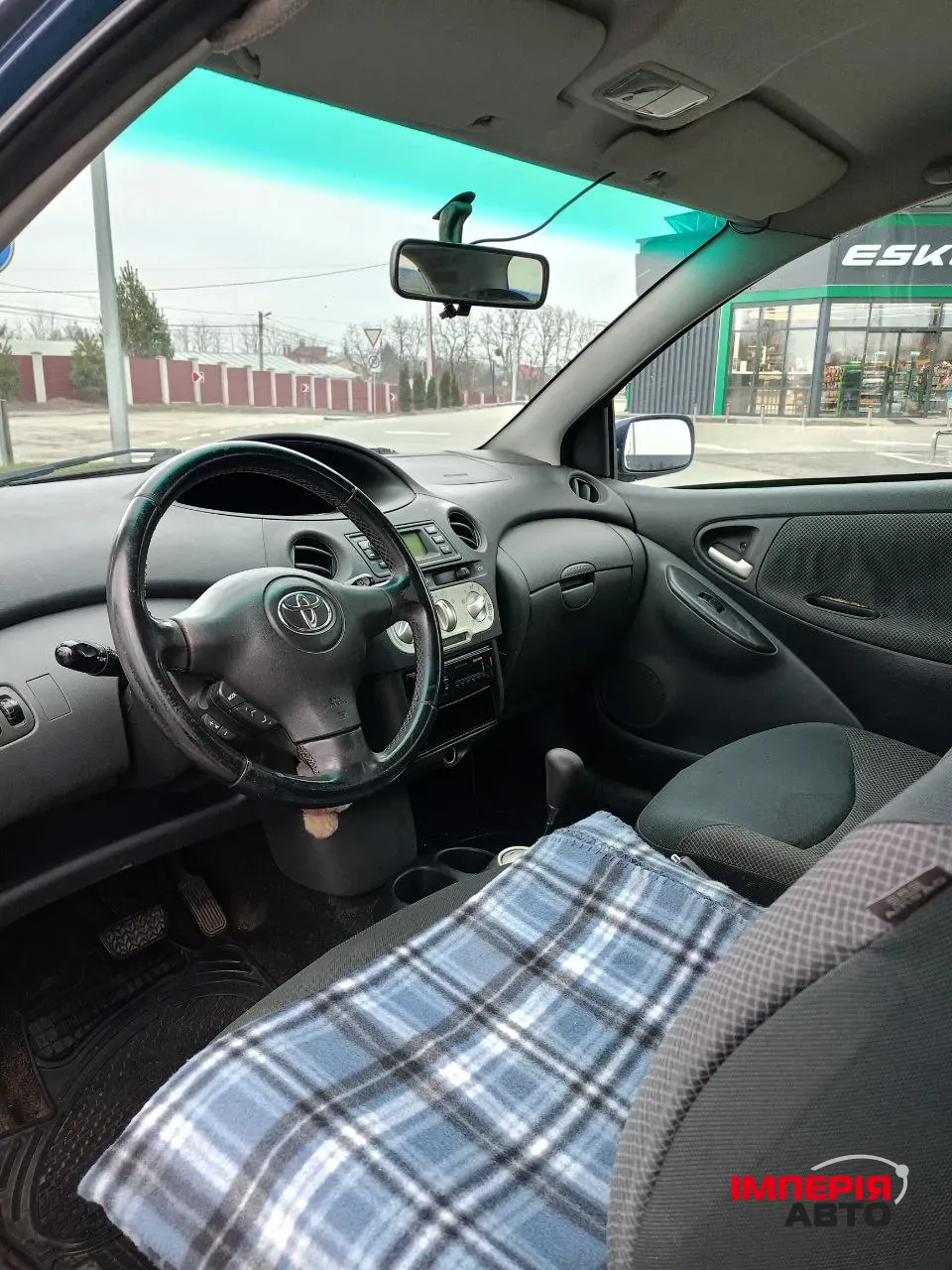 Toyota Yaris - фото 4