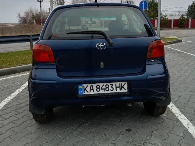 Toyota Yaris - фото 5