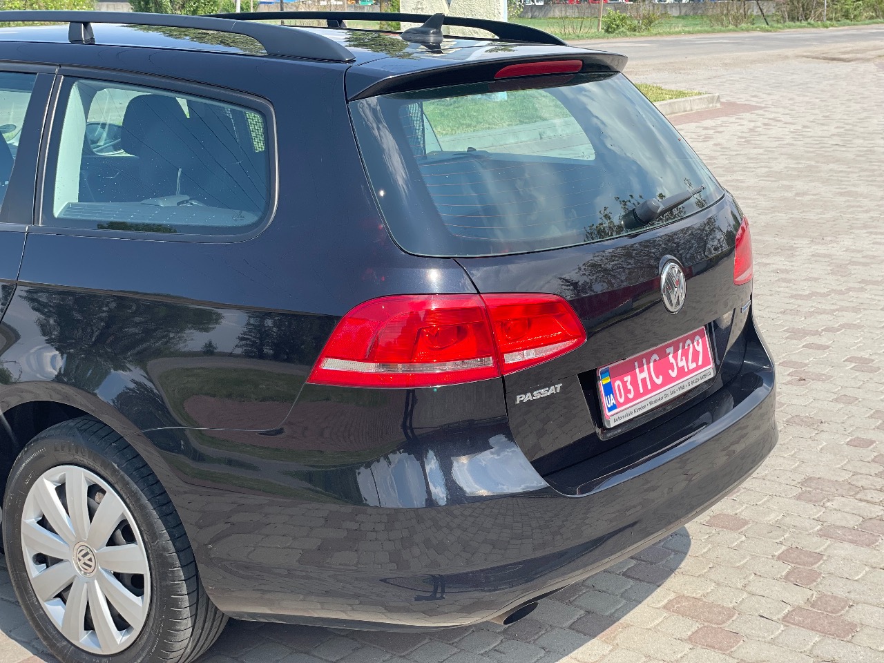 Volkswagen Passat 2012, Житомир, $8 950 - зображення 3
