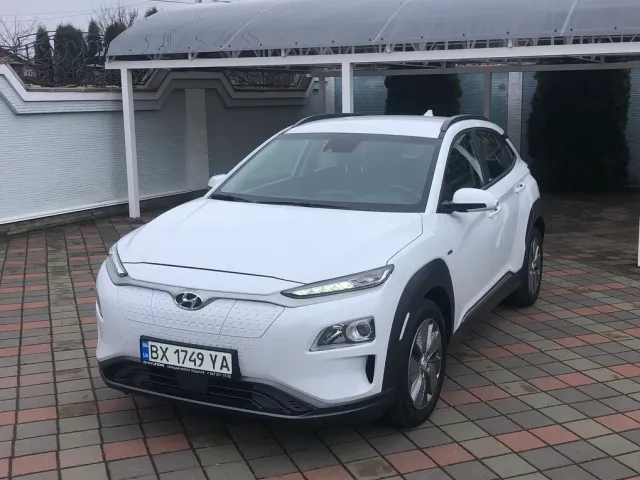 Hyundai Kona - фото 1