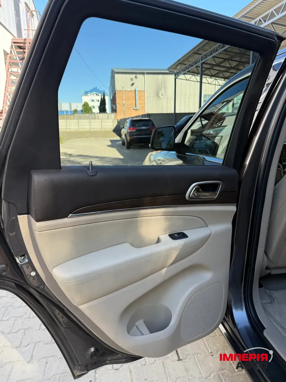 Jeep Grand Cherokee - фото 23