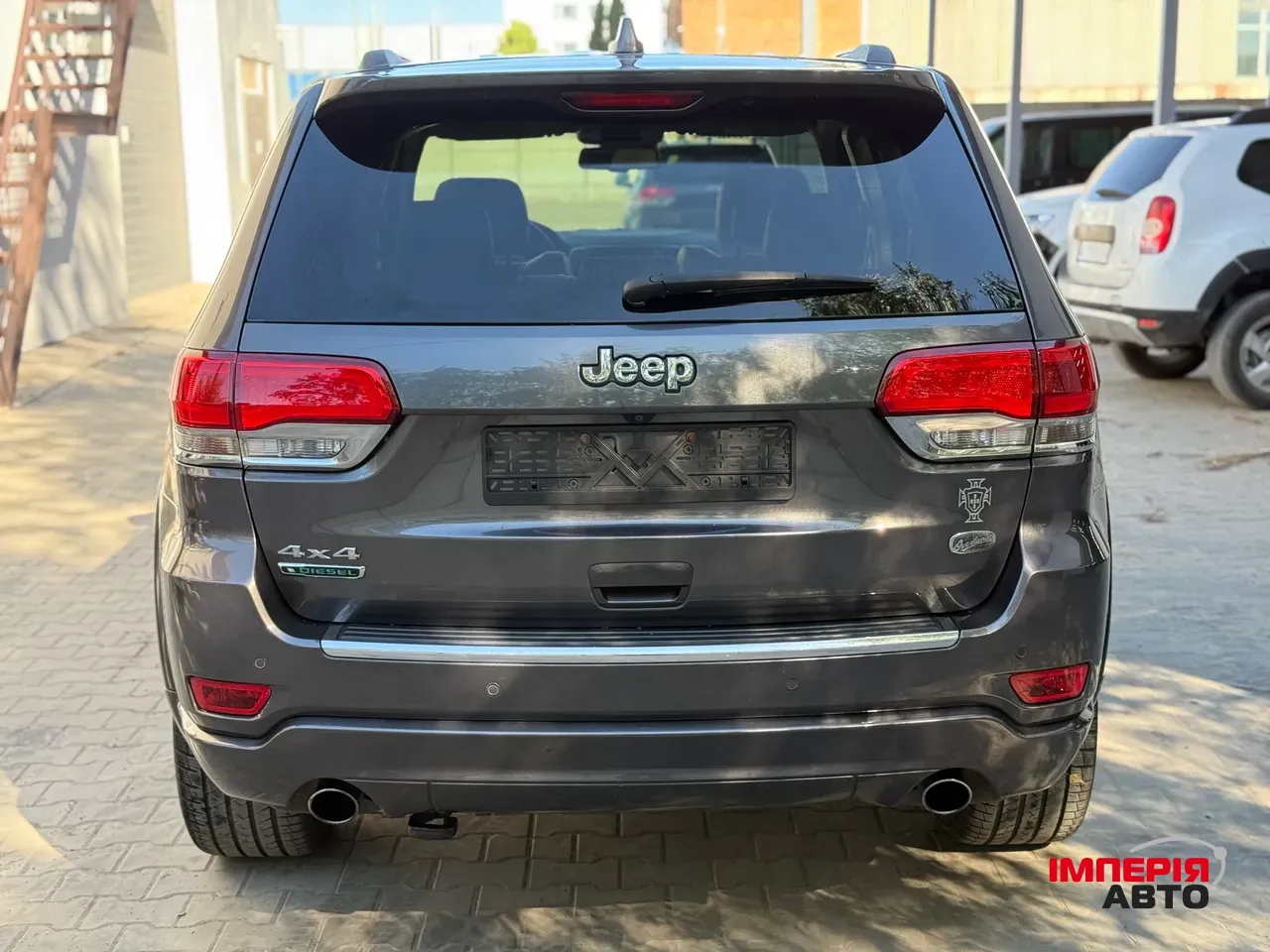 Jeep Grand Cherokee - фото 7