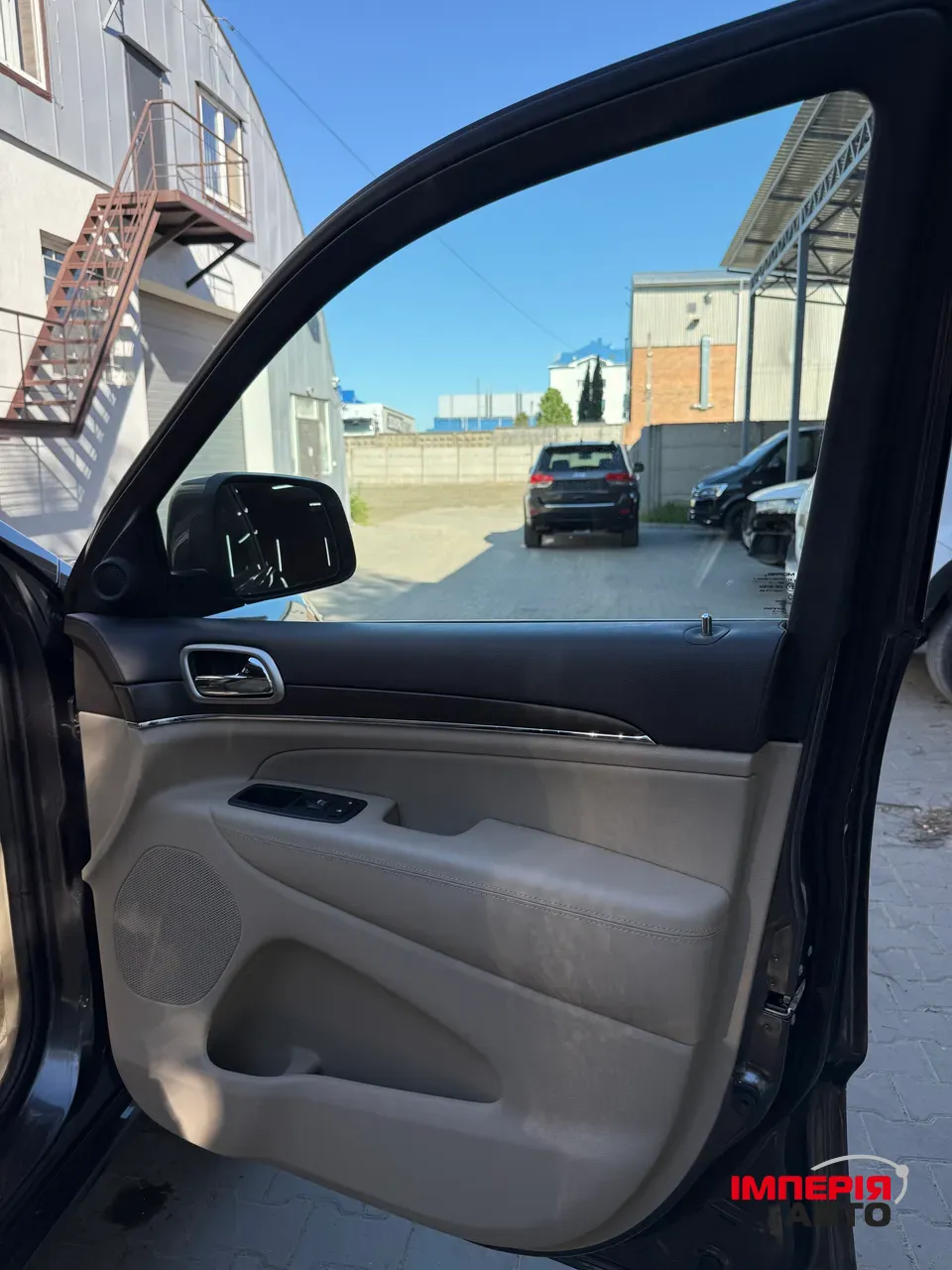 Jeep Grand Cherokee - фото 33