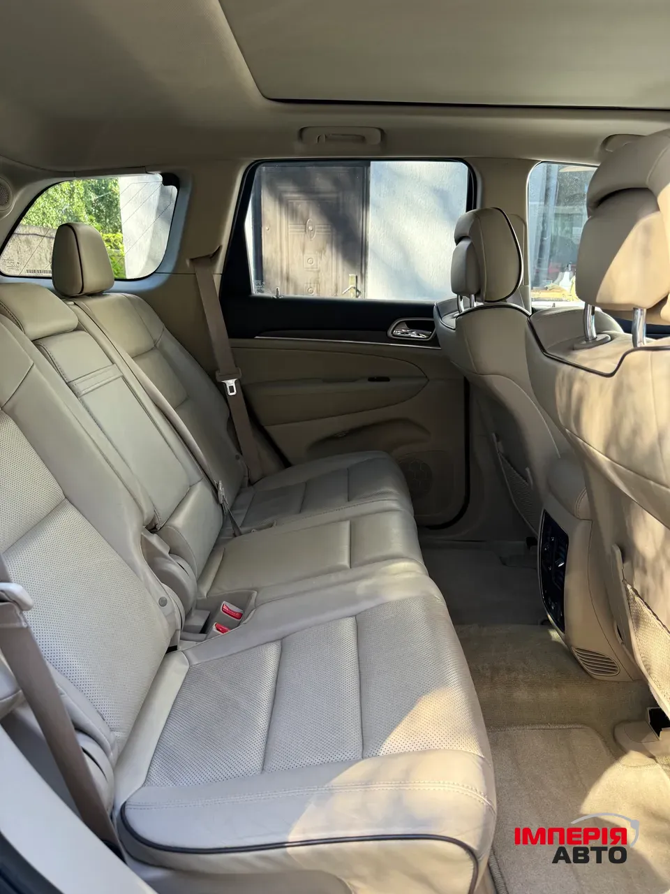 Jeep Grand Cherokee - фото 32