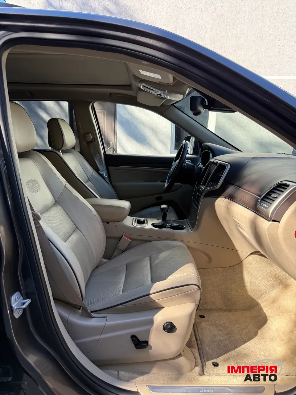 Jeep Grand Cherokee - фото 31