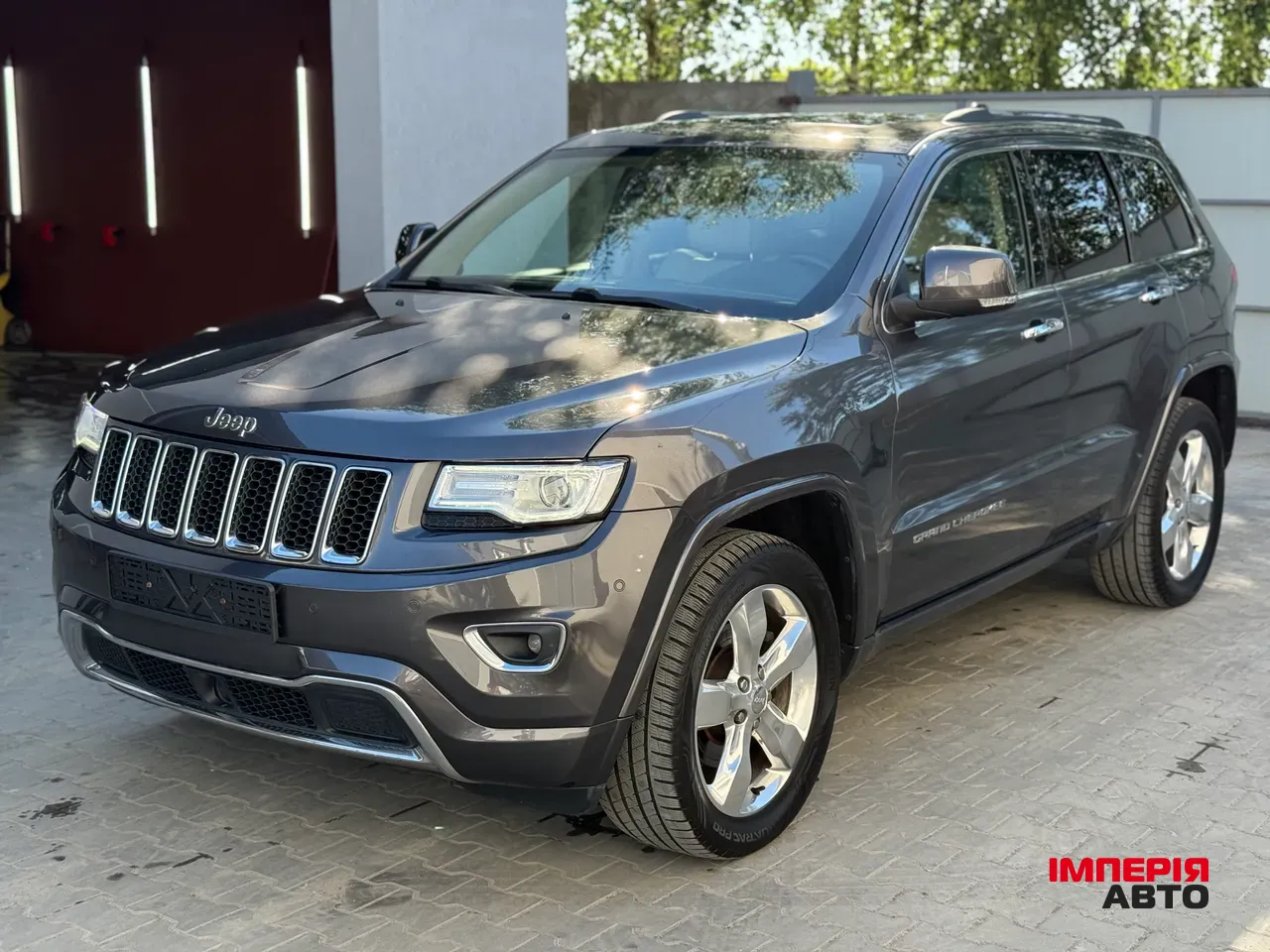 Jeep Grand Cherokee - фото 2