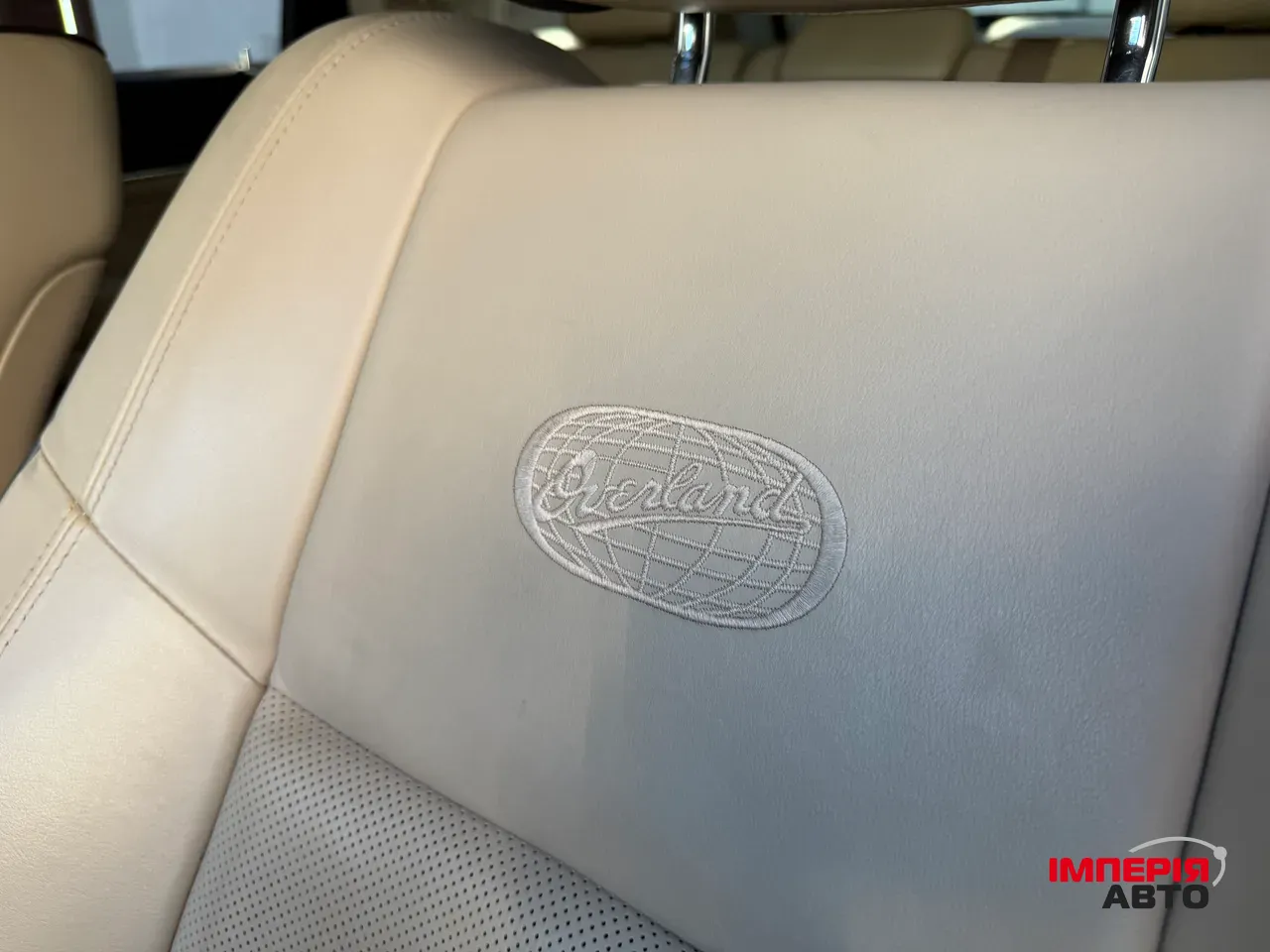 Jeep Grand Cherokee - фото 17