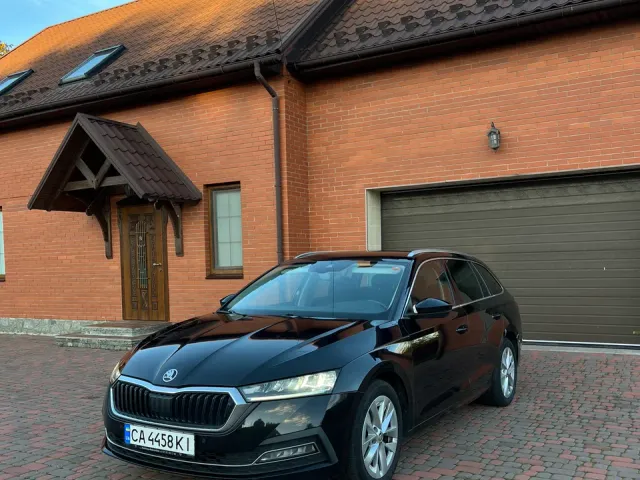 Skoda Octavia - фото 2