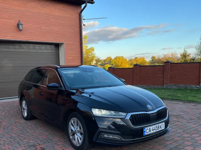 Skoda Octavia - фото 4