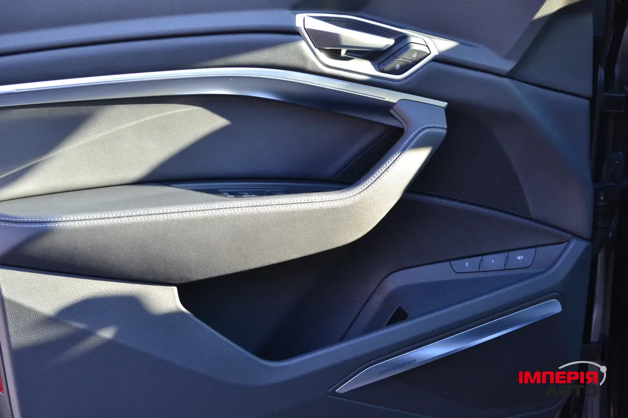 Audi e-tron Sportback - фото 21