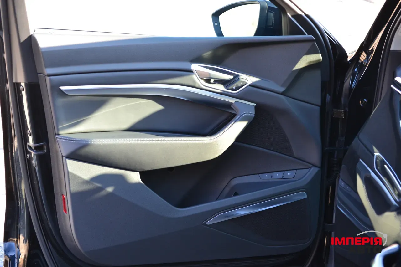 Audi e-tron Sportback - фото 30
