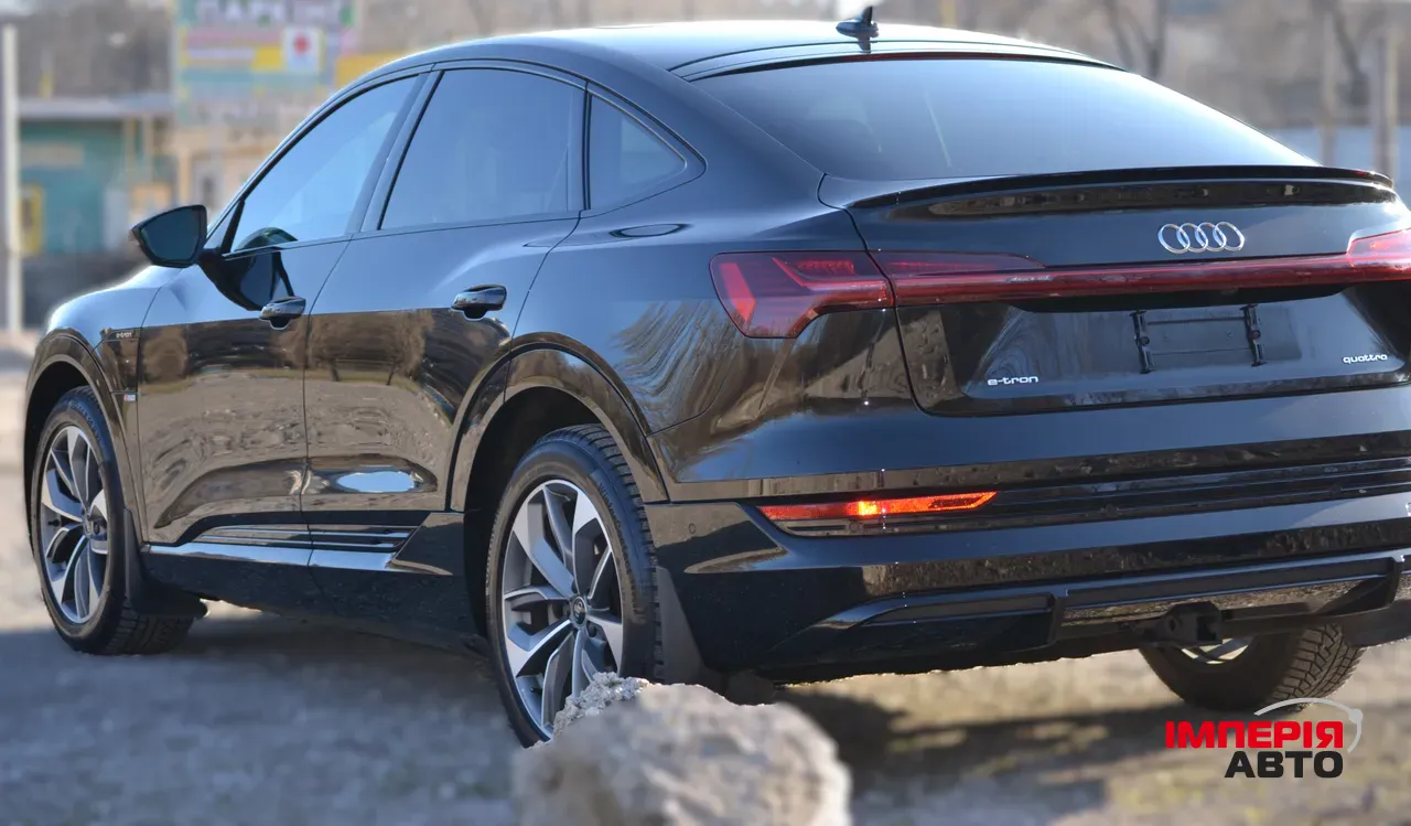 Audi e-tron Sportback - фото 7