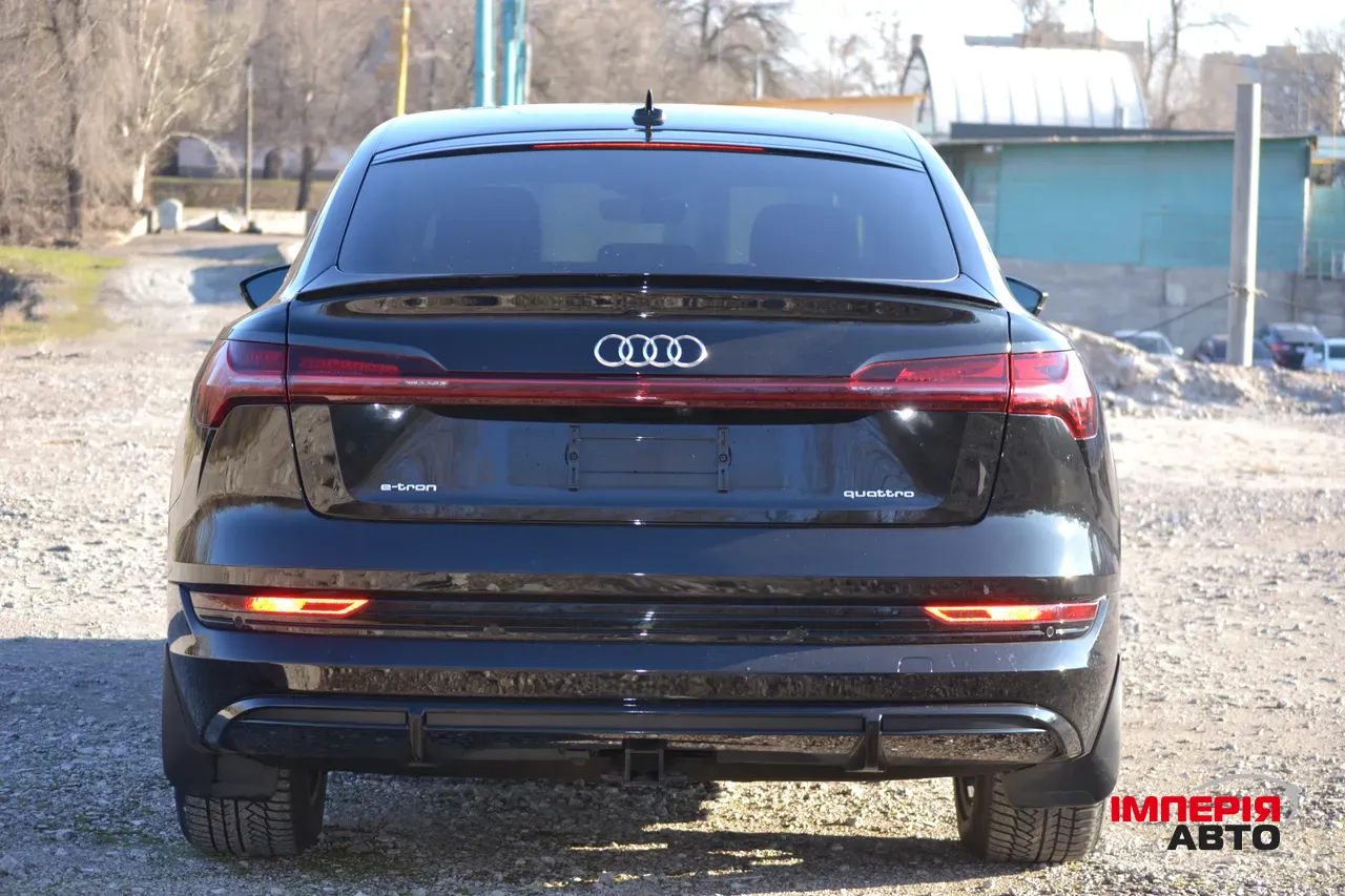 Audi e-tron Sportback - фото 8