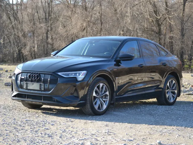 Audi e-tron Sportback - фото 1