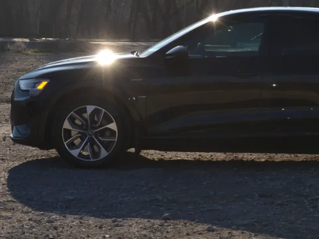 Audi e-tron Sportback - фото 5