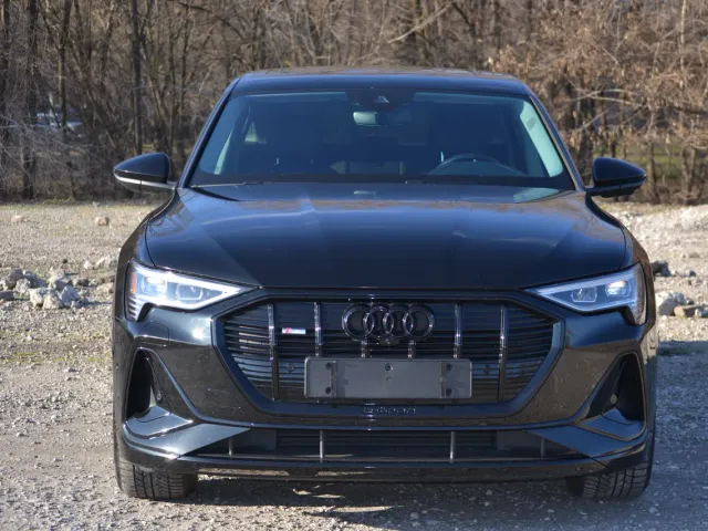 Audi e-tron Sportback - фото 3
