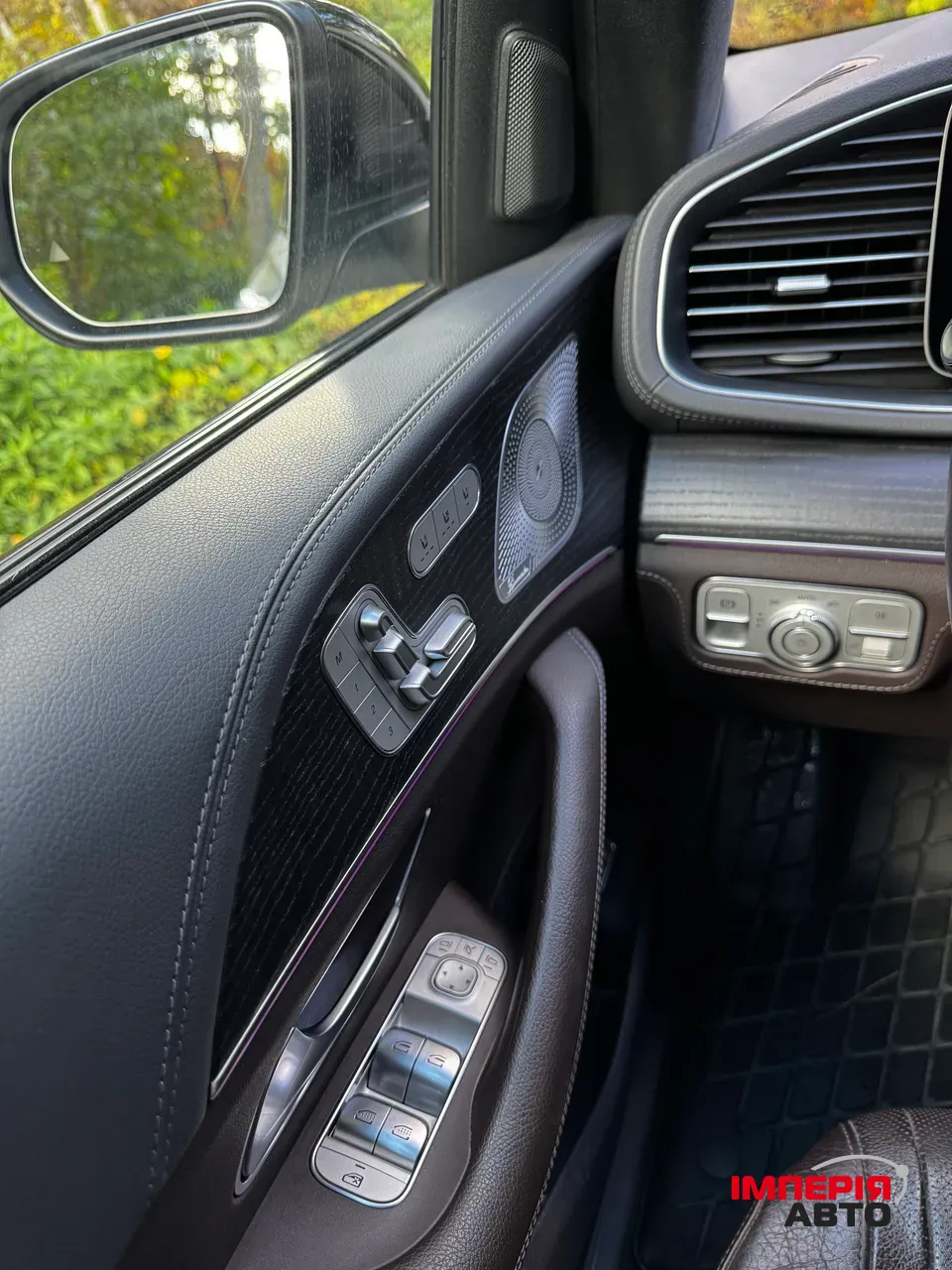 Mercedes-Benz GLE - фото 10