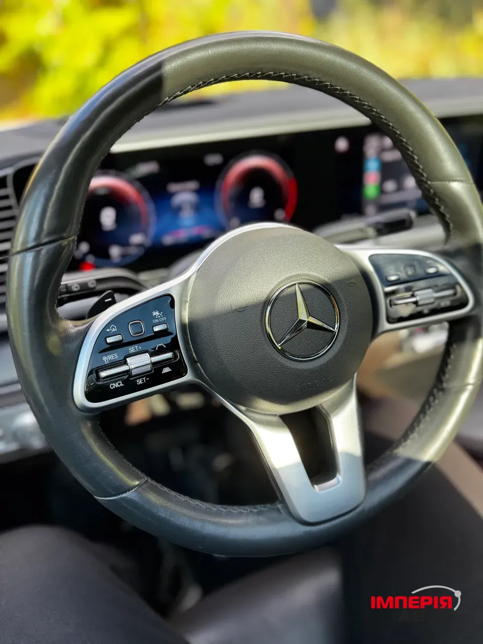 Mercedes-Benz GLE - фото 13