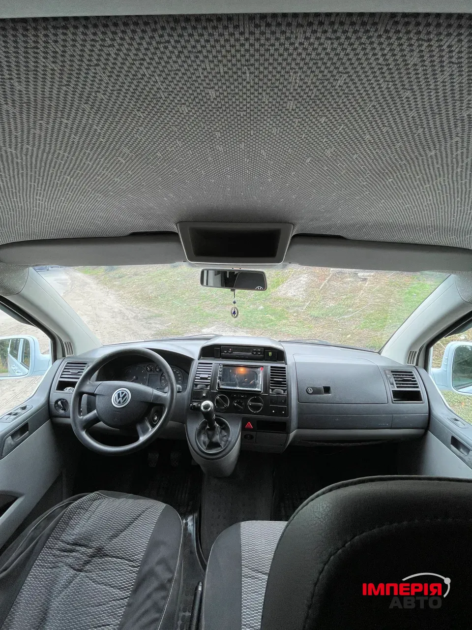 Volkswagen Transporter - фото 8