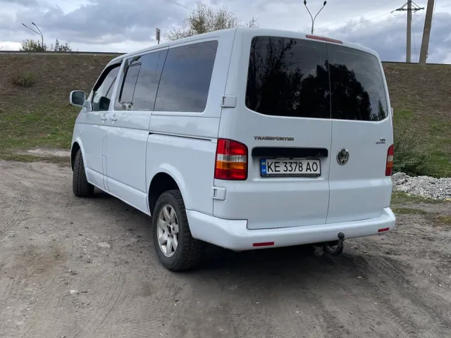 Volkswagen Transporter - фото 2