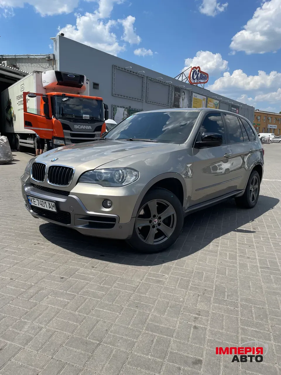 BMW X5 - фото 1