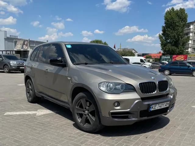 BMW X5 - фото 4