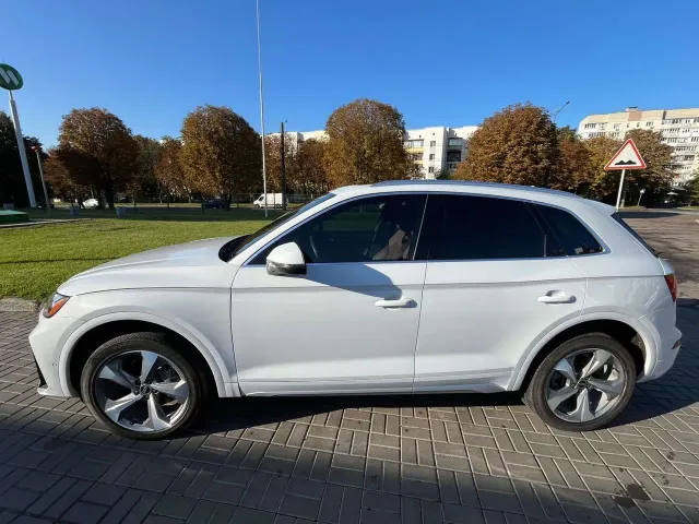 Audi Q5 - фото 4
