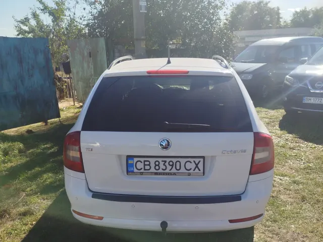 Skoda Octavia - фото 4