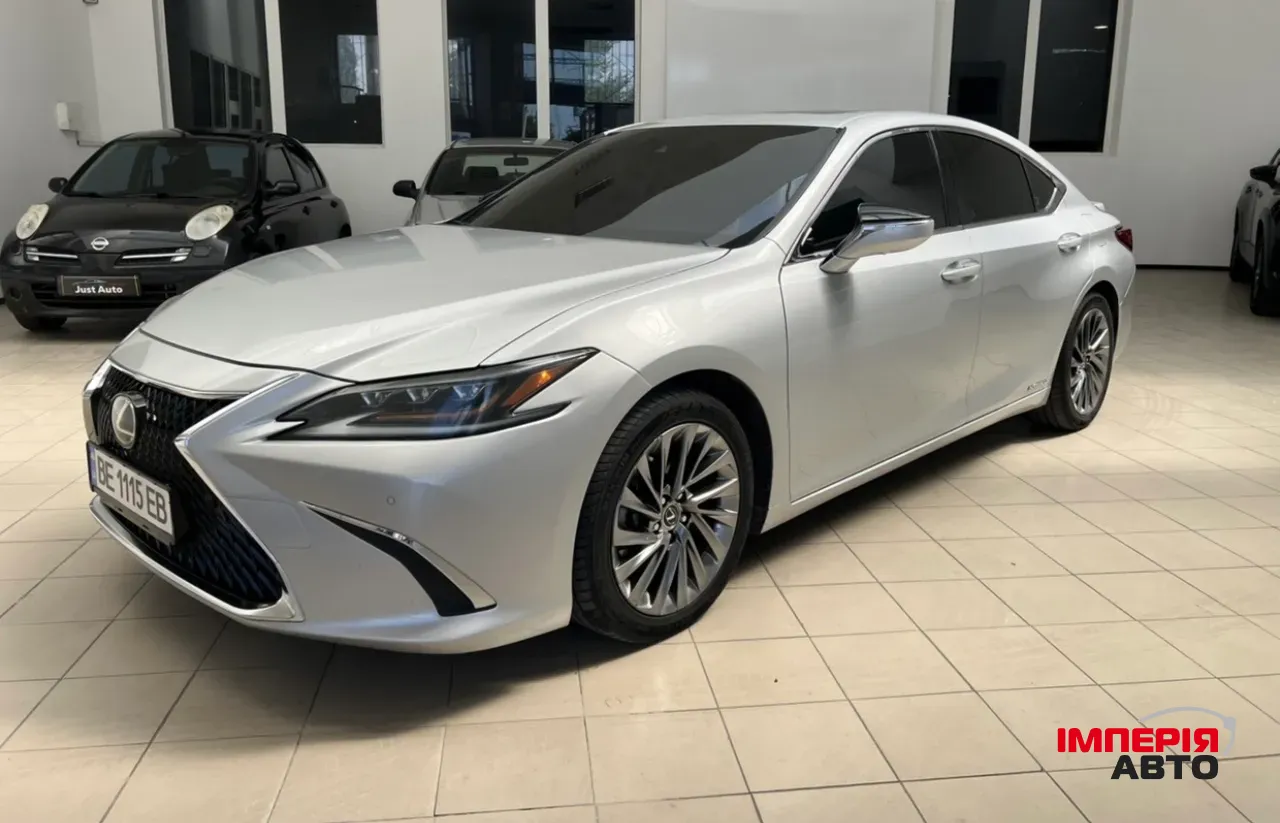 Lexus ES - фото 5