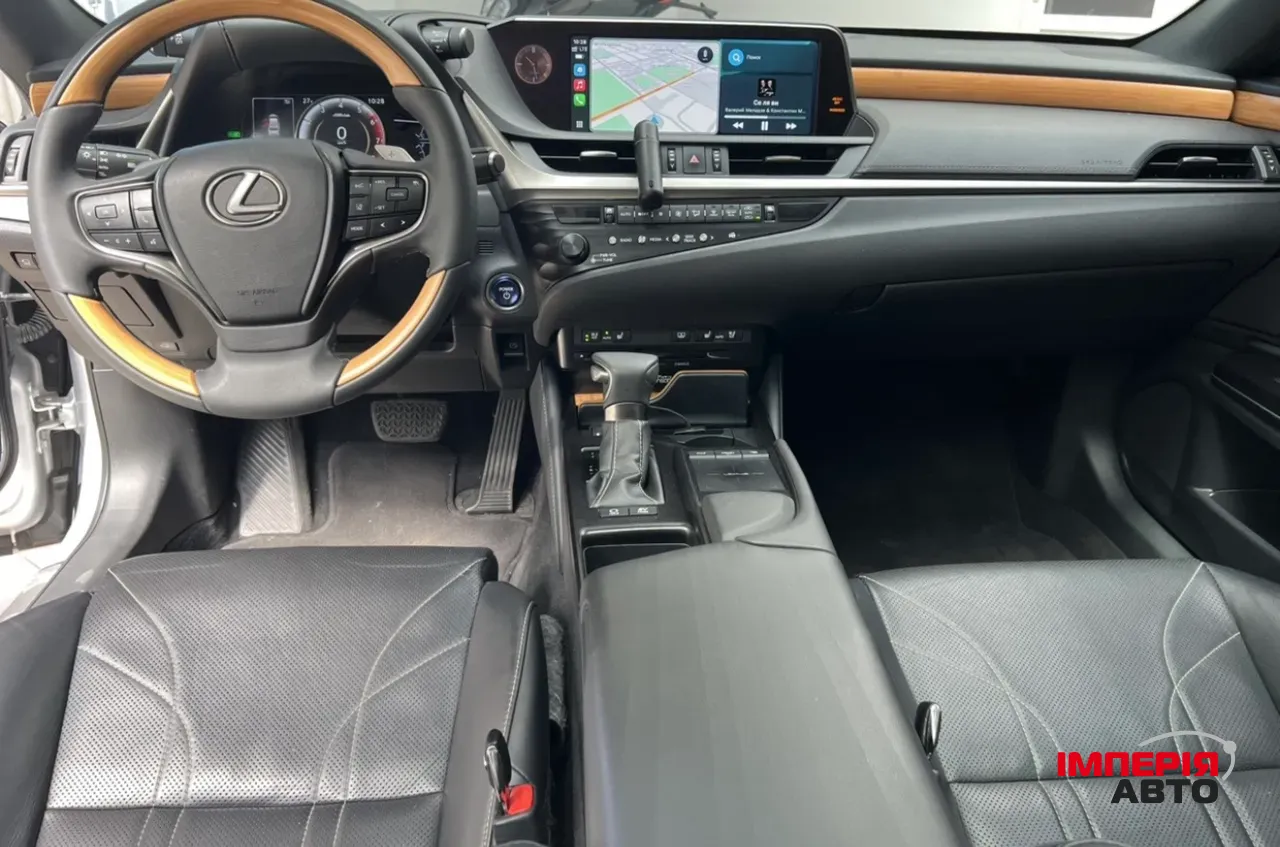 Lexus ES - фото 9