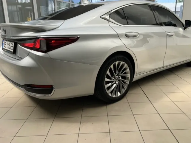Lexus ES - фото 4