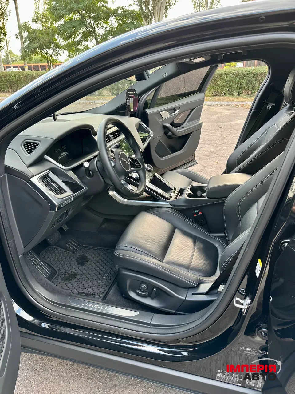 Jaguar I-Pace - фото 2