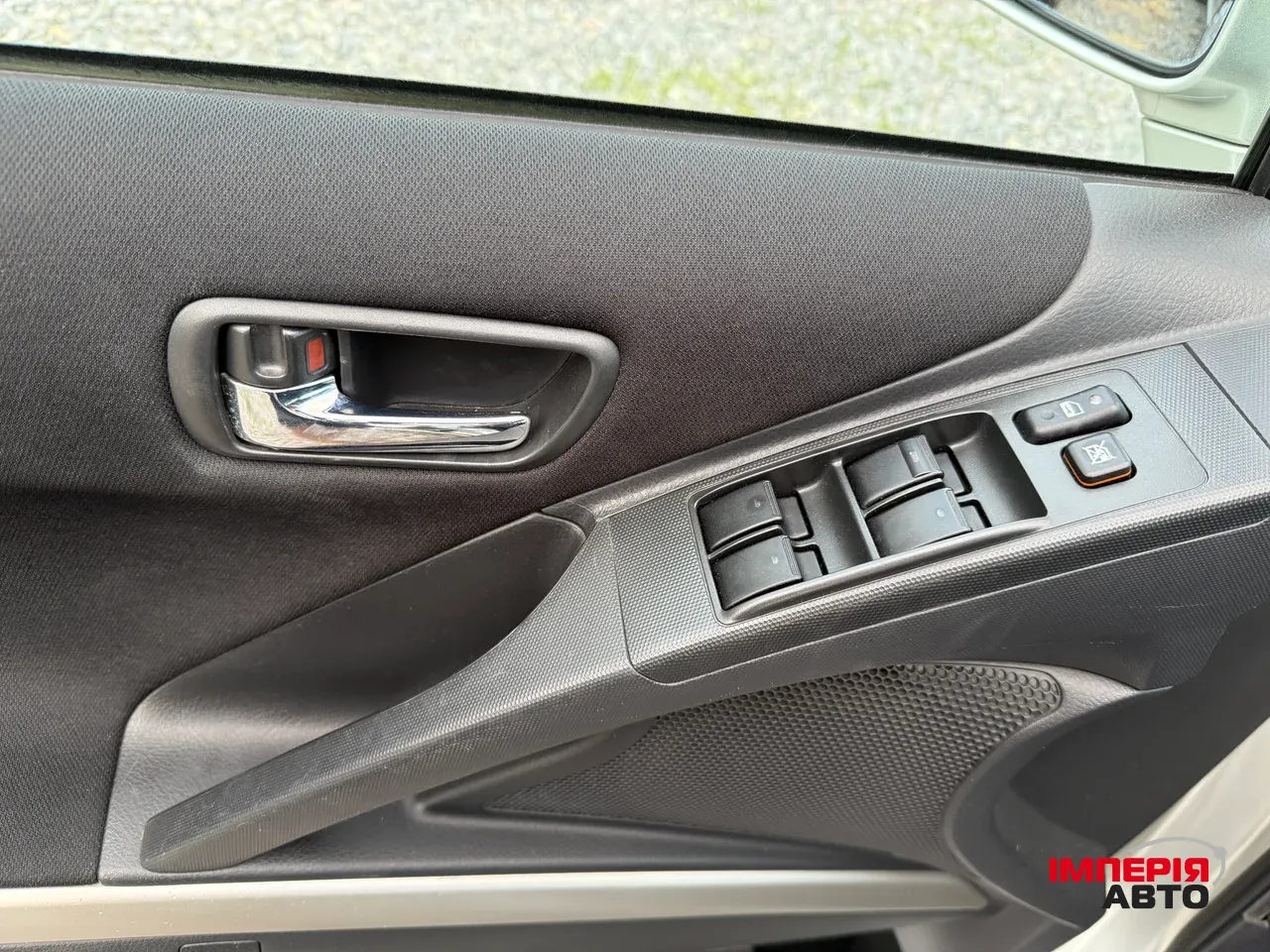 Toyota Corolla Verso - фото 14