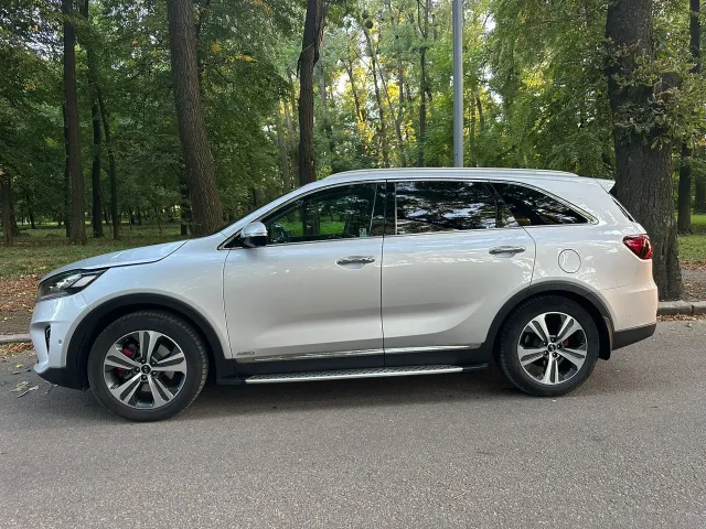 Kia Sorento - фото 2