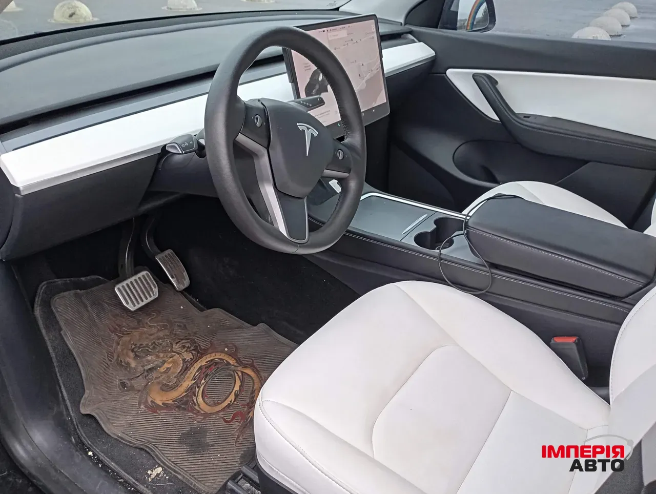 Tesla Model Y - фото 9
