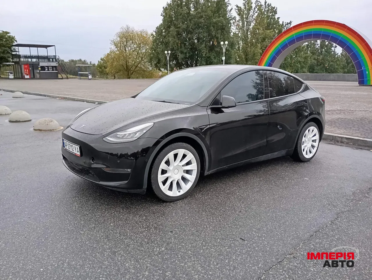 Tesla Model Y - фото 2