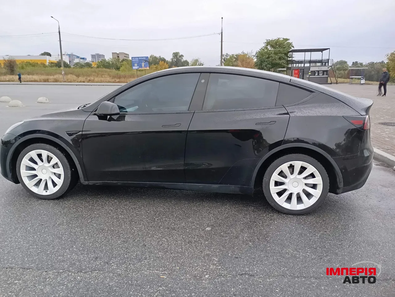 Tesla Model Y - фото 5