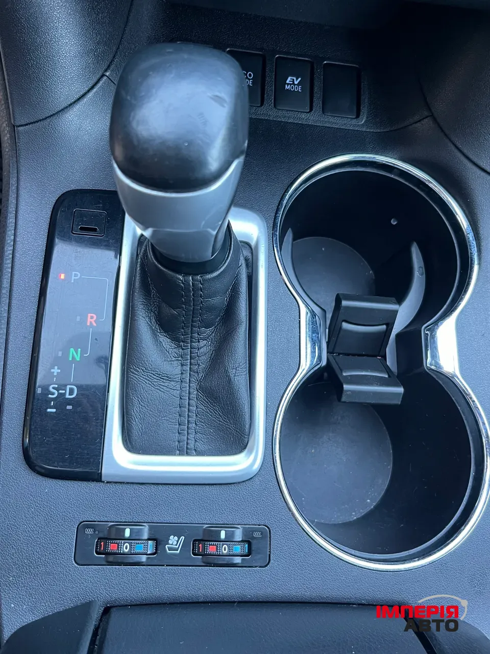 Toyota Highlander - фото 16