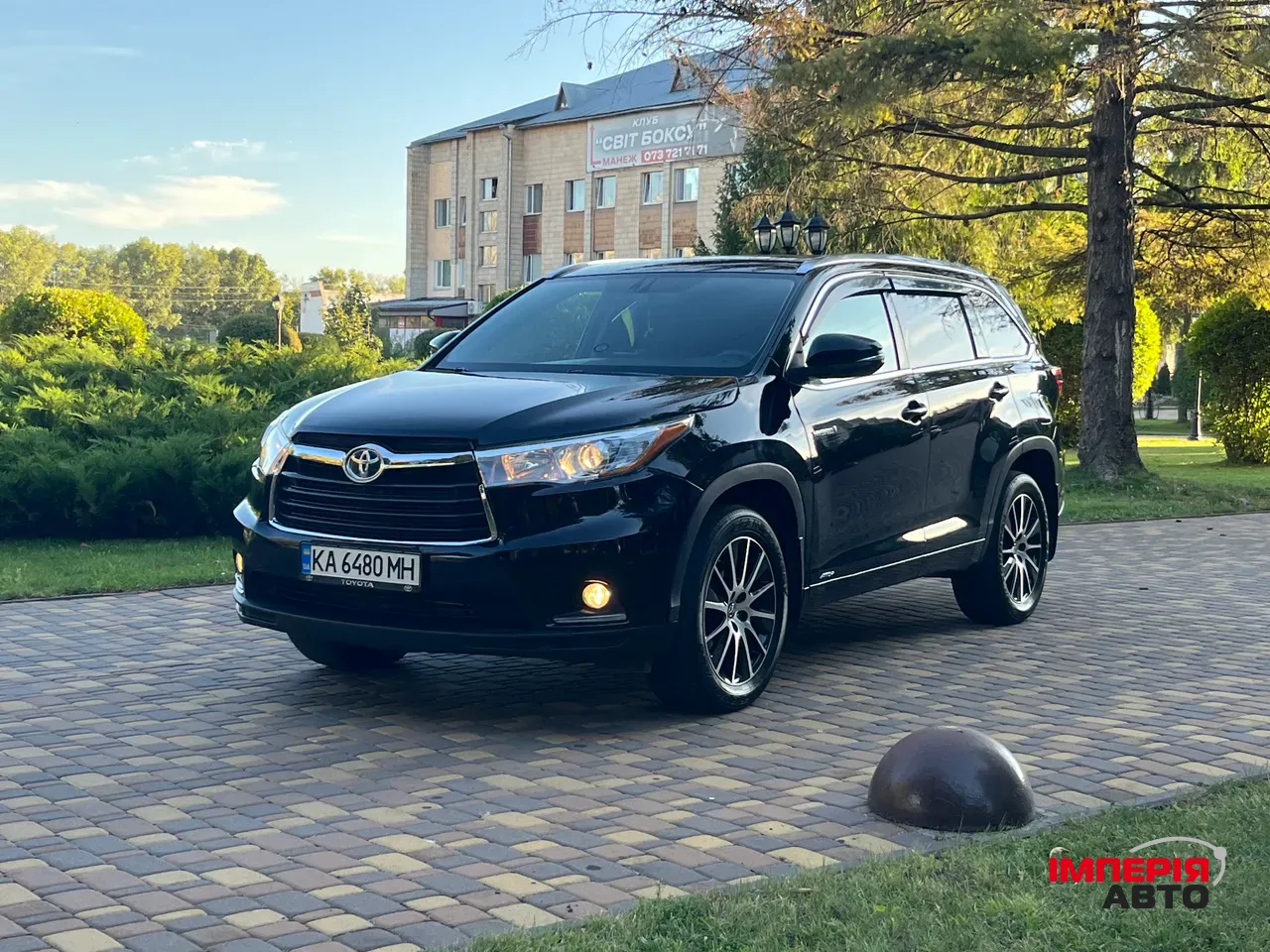 Toyota Highlander - фото 2