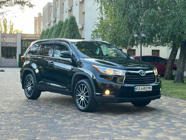 Toyota Highlander - фото 5