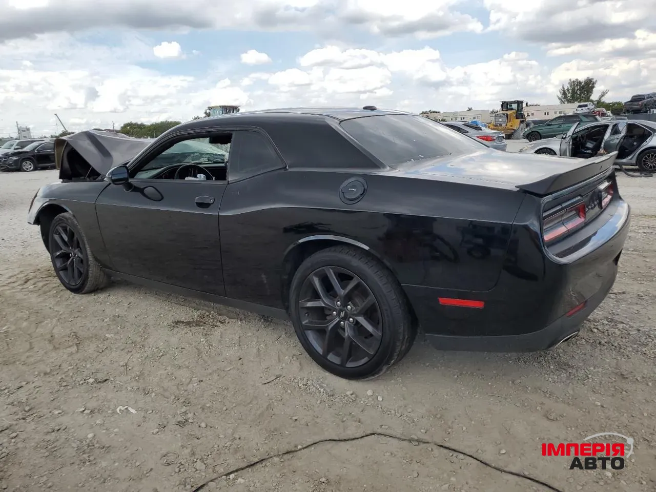 Dodge Challenger - фото 15